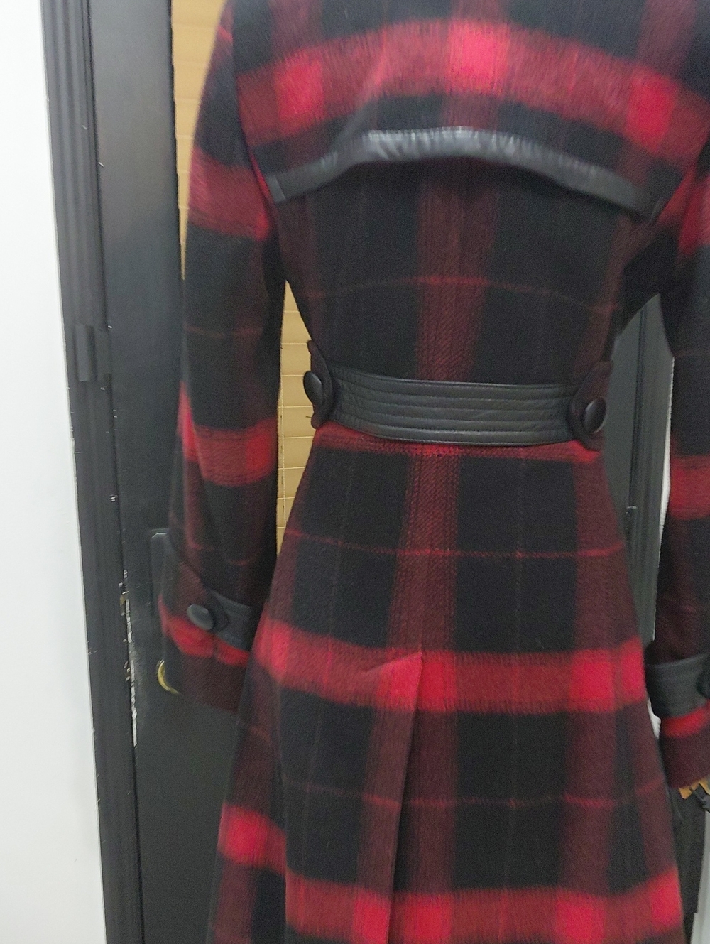 Wool With Genuine Leather Trims - Picture 4 of 11